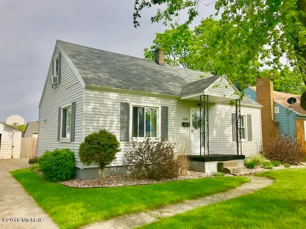 2866 W Ave SW, Wyoming, MI 49519