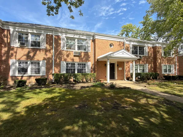 914 W Saint James St #1, Arlington Heights, IL 60005