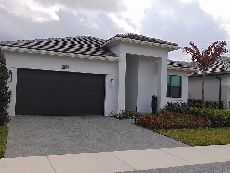 10195 SW Latium Way — Photo 5