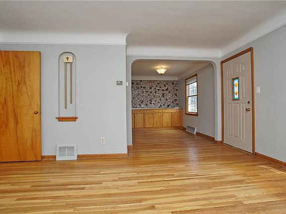 5th image of 6428 Westminster Dr