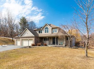 52 Reservoir Rd, Marlboro, NY 12542