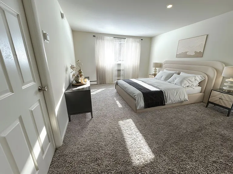 Kenneth House Apartments — Photo 6