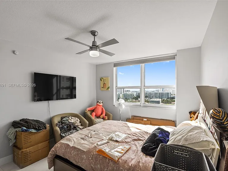 19501 W Country Club Dr #1904 — Photo 19