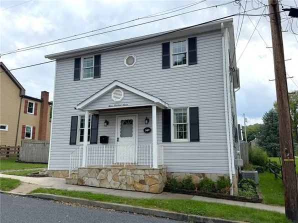 307 W Church St, Ligonier, PA 15658