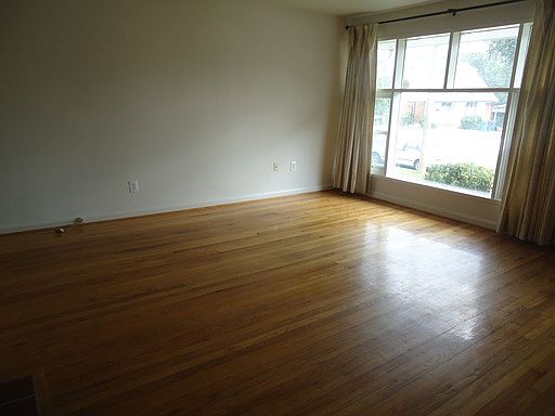 2nd image of 12912 Flack St