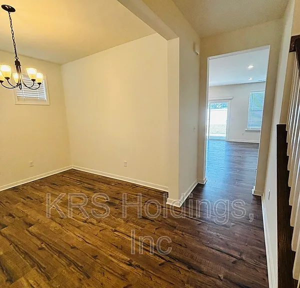 2220 Patrick Dr — Photo 12