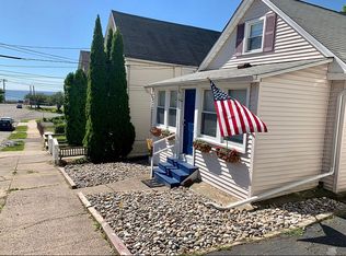 52 Dawson Ave, West Haven, CT 06516