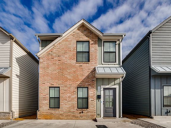 3rd image of 602 W 2nd St #110