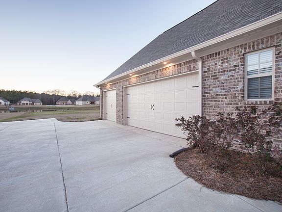 2nd image of 308 Eastlake Dr