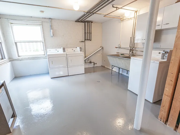 1027 Dunlop Ave #2 — Photo 10