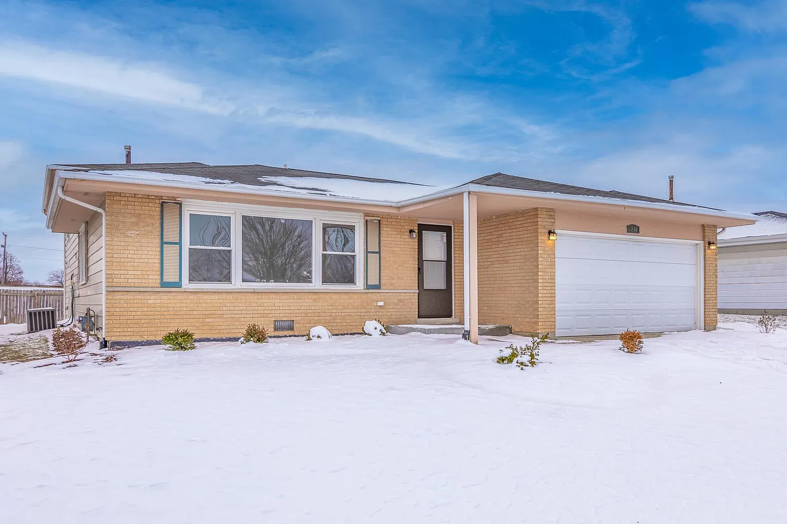 17155 Coventry Ln photo 1