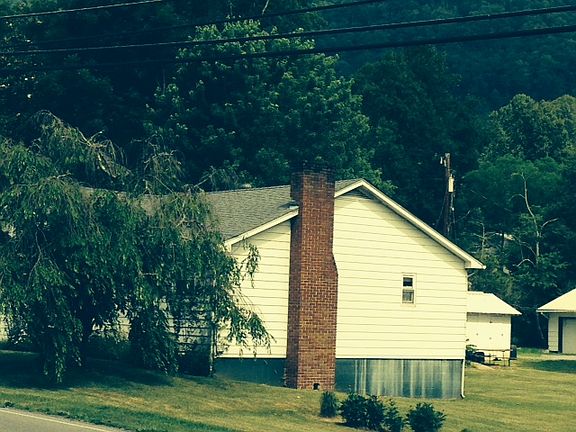 3rd image of 2417 4th Ave E