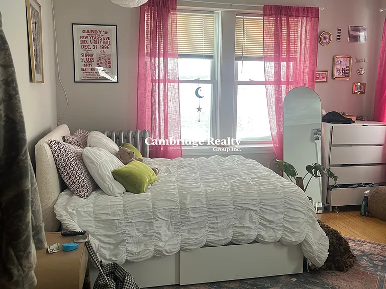 4 Farrington Ave #5T — Photo 17