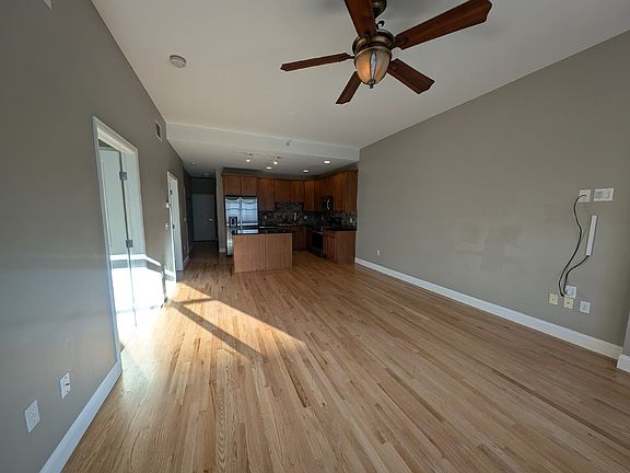 5th image of 1950 N Logan St APT 914