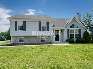 1501 Allendale Dr, Greenwood, MO 64034