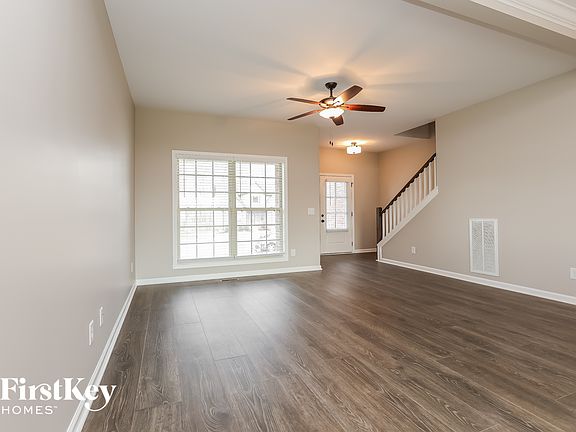 3rd image of 2373 Colston Dr