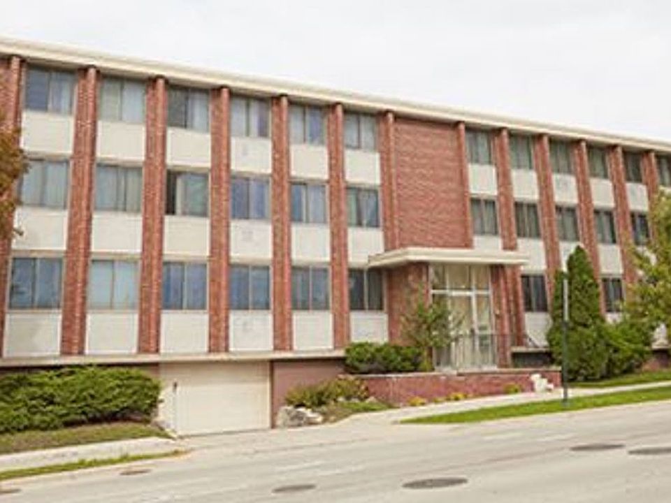 1st image of 1320 E Capitol Dr APT 306