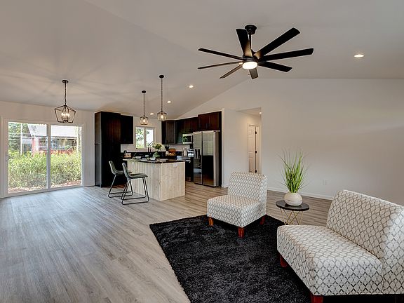 4th image of 16-2071 Jewel Dr
