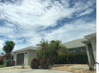 1103 Cape Coral Pkwy W, Cape Coral, FL 33914