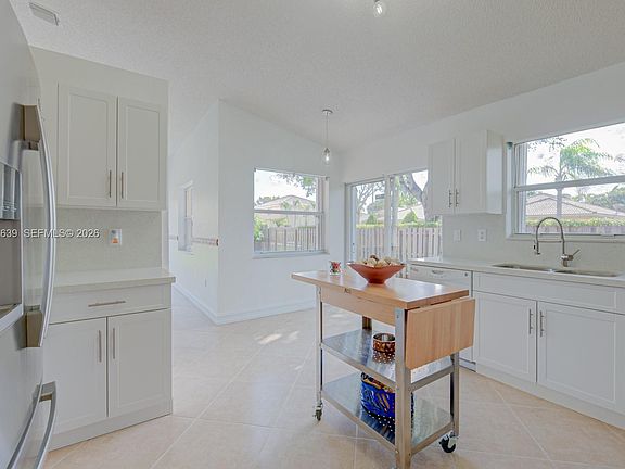 4th image of 14133 SW 154th Pl