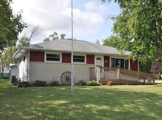 1525 Wedgewood Dr, Racine, WI 53402