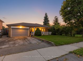 3350 Lehigh Cres W, Mississauga, ON L4T 1W8