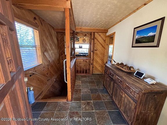 3rd image of 216 Yellow Pine Rd