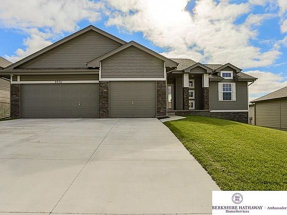 2nd image of 4604 Helwig Ave