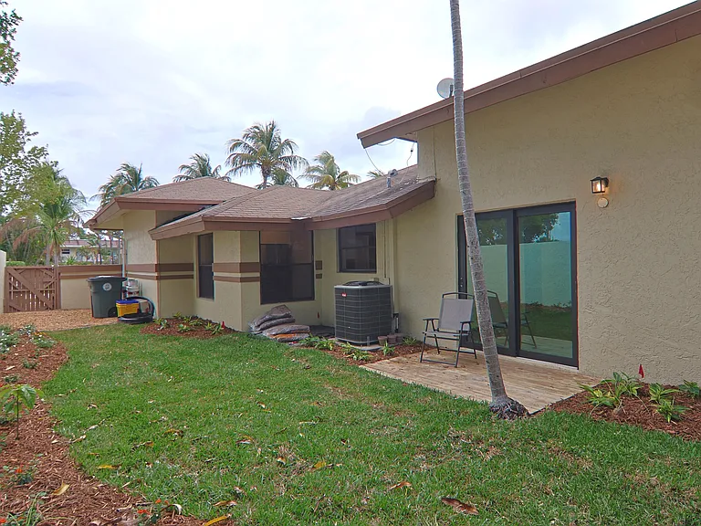 620 Hastings St — Photo 29