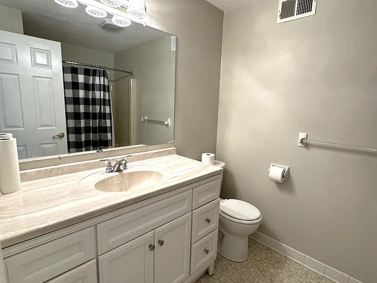 399 Pond St #B6 — Photo 23