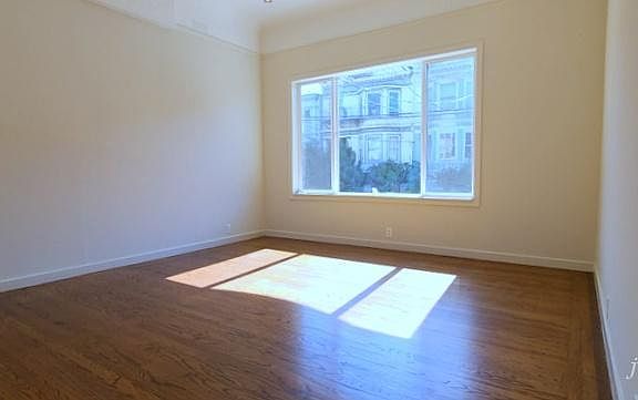 4th image of 348 Waller St #D