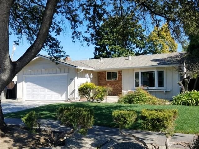 1st image of 1493 Glacier Dr