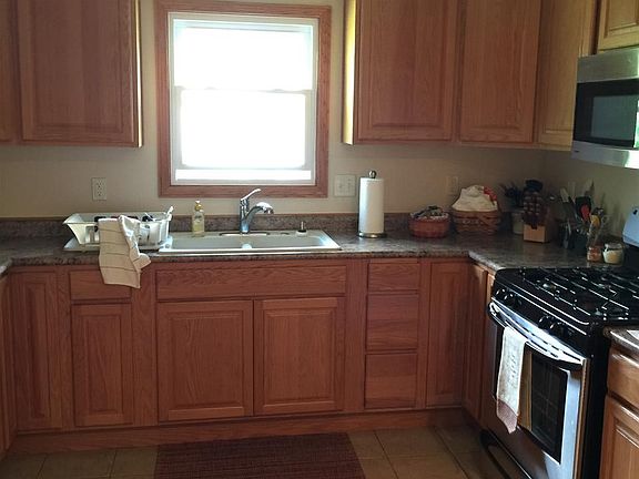 2nd image of 327 N Newton St