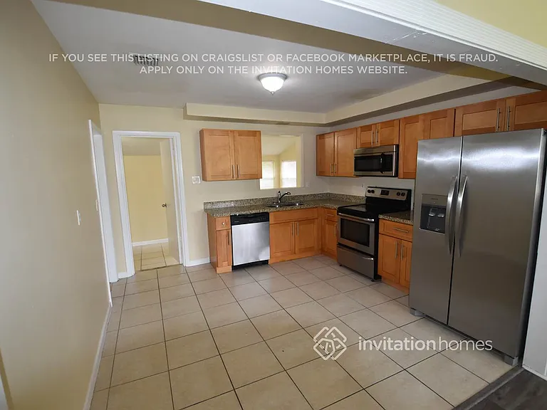 6315 SW 24th St — Photo 5