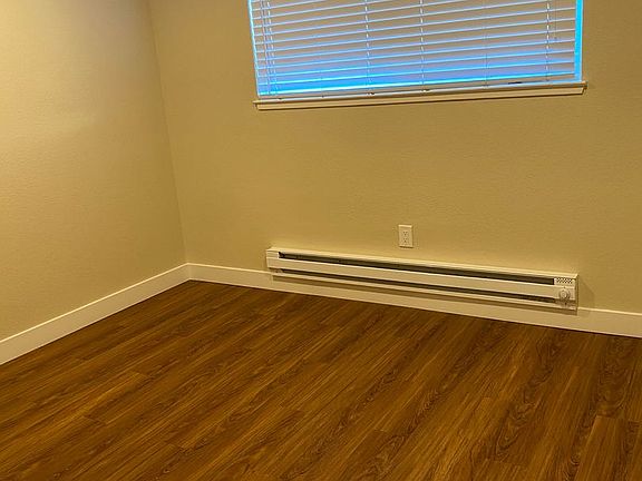 4th image of 3730 Moorpark Ave APT 30