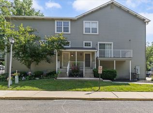 201 Ashby Ct, Mount Laurel, NJ 08054