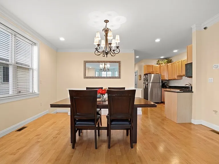 8 Howell St #1 — Photo 2