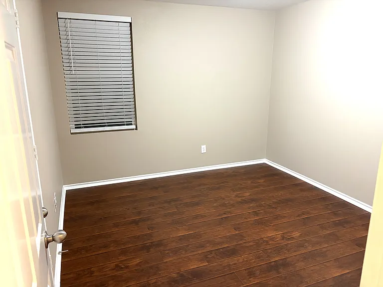 716 Rainsville Dr — Photo 13