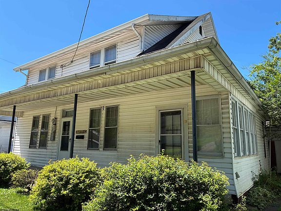 2nd image of 124 S Main Ave