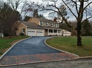 4 Brook Ln, Holmdel, NJ 07733