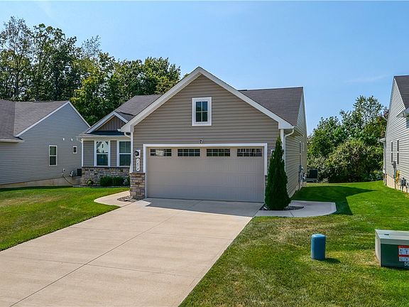 2nd image of 1654 Leslie Dr