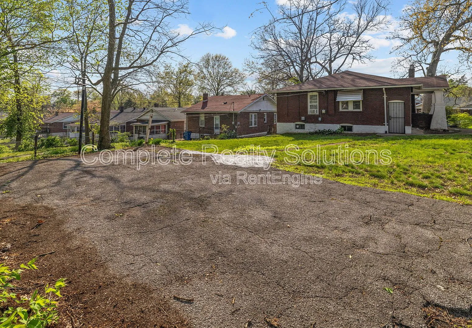 2 bed, 1.0 bath, 1032 sqft, $1,195 — Photo 4