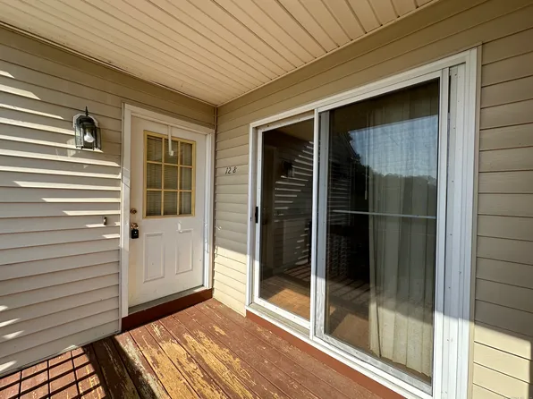 128 Beard Drive #128, New Milford, CT 06776