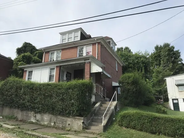 704 Catharine St, Duquesne, PA 15110