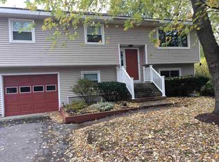 225 Old Niskayuna Rd, Latham, NY 12110