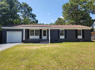 2926 Peacock St, Hope Mills, NC 28348