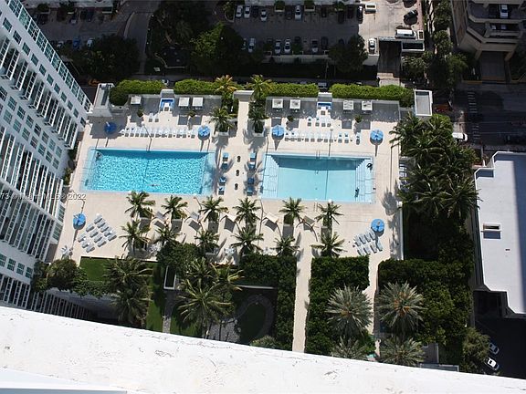 4th image of 951 Brickell Ave APT 4006