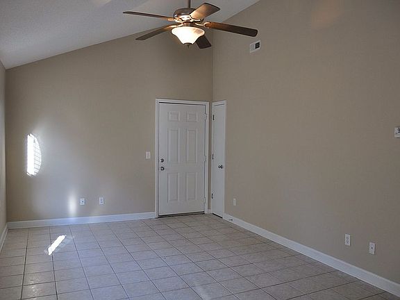3rd image of 3920 Wilshire Blvd