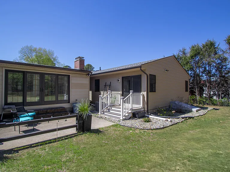 159 Redfern Dr #2 — Photo 29