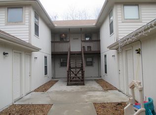 1027 NE Lindsay Ave APT A, Lees Summit, MO 64086